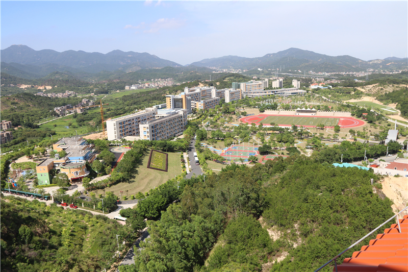 聚龍外國語學(xué)校全景（實景拍攝）