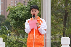 金超逸同學(xué)國旗下講話