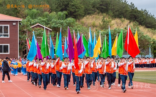 第十三屆秋季田徑運(yùn)動(dòng)會(huì)開幕式精彩瞬間